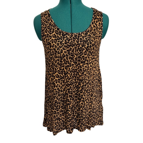 Cable & Gauge Tops - NWT Cable & Gauge Animal Print Tank Top Cutout Back size Medium